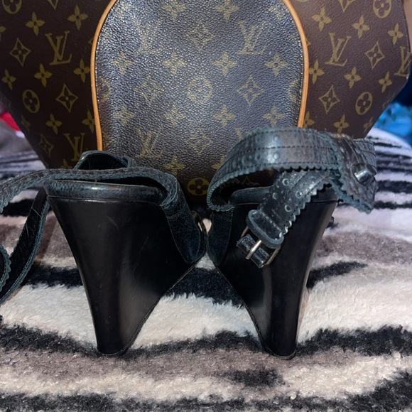 Balenciaga wedges in the color, black size 38 leather - Picture 3 of 6